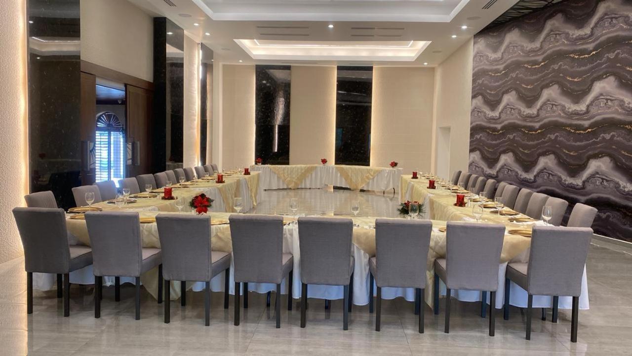 Hotel Villa Del Sol سيوداد خواريز المظهر الخارجي الصورة